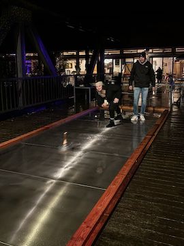 Eisstockbahn beim Brückenbaron